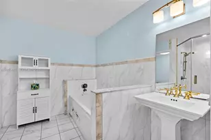 311 N Surf Rd, Hollywood, FL 33019 - Photo 27