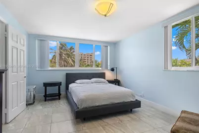 311 N Surf Rd, Hollywood, FL 33019 - Photo 29
