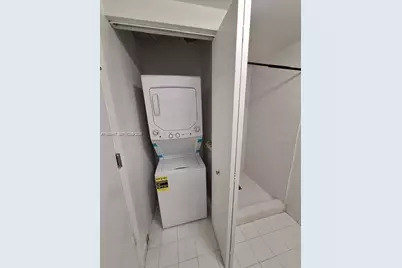 690 SW 1 Ct #2711, Miami, FL 33130 - Photo 15