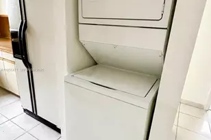 2582 W 56th St, Hialeah, FL 33016 - Photo 5