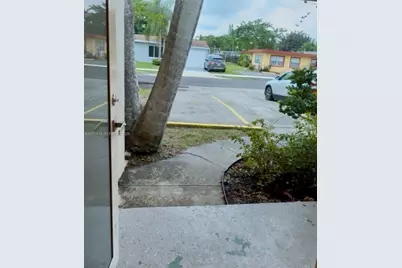 905 NE 7th St #0, Hallandale Beach, FL 33009 - Photo 5