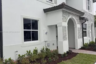 2721 SE 26th Rd, Homestead, FL 33035 - Photo 1