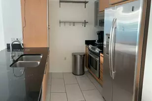 950 N Brickell Bay Dr, Miami, FL 33131 - Photo 13