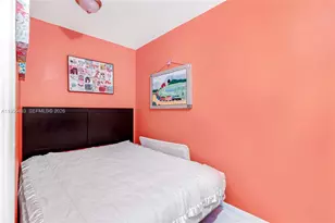 6039 Collins Ave, Miami Beach, FL 33140 - Photo 11