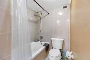 6039 Collins Ave, Miami Beach, FL 33140 - Photo 13