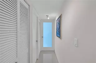 2301 Collins Ave, Miami Beach, FL 33139 - Photo 11