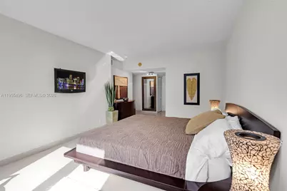 2301 Collins Ave #1006, Miami Beach, FL 33139 - Photo 15