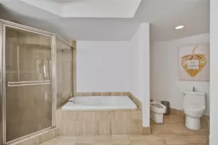 21205 Yacht Club Dr, Aventura, FL 33180 - Photo 23