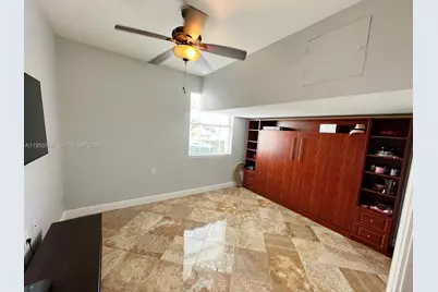 [Address not provided], Miami Lakes, FL 33018 - Photo 13