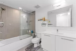 92 SW 3rd St, Miami, FL 33130 - Photo 21