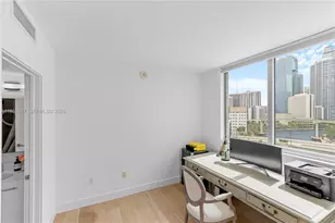 92 SW 3rd St, Miami, FL 33130 - Photo 23