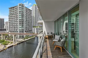 92 SW 3rd St, Miami, FL 33130 - Photo 13