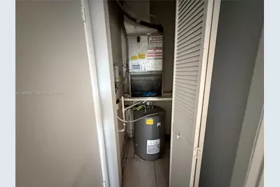 5220 NW 18th Pl #5415, Lauderhill, FL 33313 - Photo 9