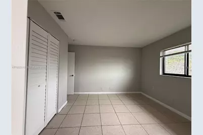 5220 NW 18th Pl #5415, Lauderhill, FL 33313 - Photo 5