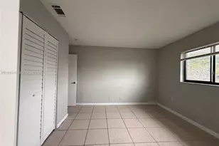 5220 NW 18th Pl, Lauderhill, FL 33313 - Photo 5