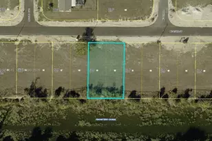 906 NE 23rd Terrace, Cape Coral, FL 33909 - Photo 1
