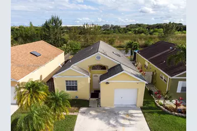 9936 W Daffodil Ln, Miramar, FL 33025 - Photo 31