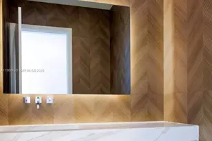 1830 NE 193rd St, Miami, FL 33179 - Photo 23