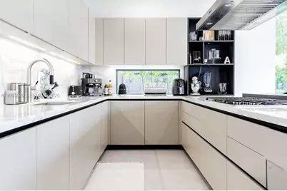 1830 NE 193rd St, Miami, FL 33179 - Photo 13