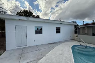 1270 North Dr, Miami, FL 33179 - Photo 25