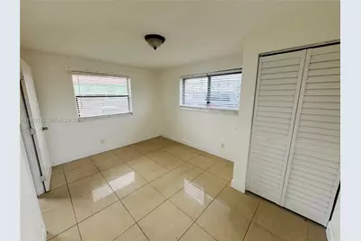 536 SW 6th Ter, Homestead, FL 33030 - Photo 7