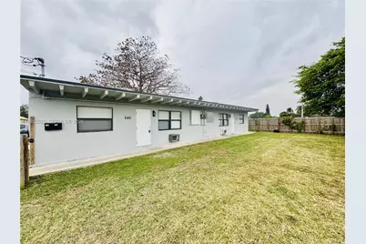 536 SW 6th Ter, Homestead, FL 33030 - Photo 1
