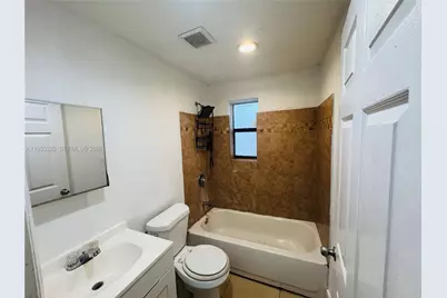 536 SW 6th Ter, Homestead, FL 33030 - Photo 3