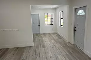 980 NE 146th St, North Miami, FL 33161 - Photo 15