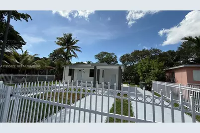 980 NE 146th St, North Miami, FL 33161 - Photo 7