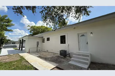 980 NE 146th St, North Miami, FL 33161 - Photo 43