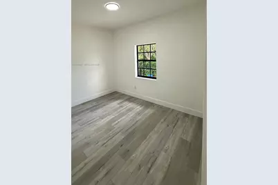 980 NE 146th St, North Miami, FL 33161 - Photo 25