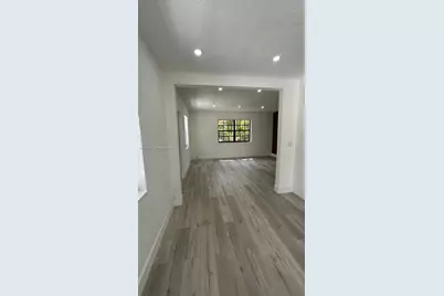 980 NE 146th St, North Miami, FL 33161 - Photo 13