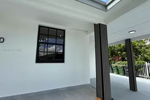 980 NE 146th St, North Miami, FL 33161 - Photo 3