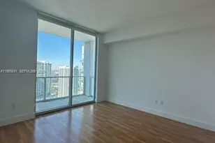 55 SE 6th St, Miami, FL 33131 - Photo 5