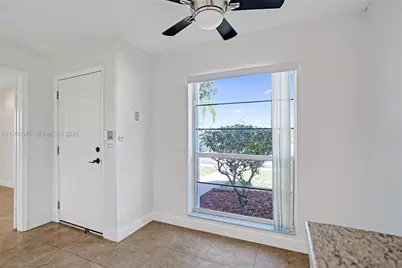 8914 Belle Aire Dr, Boca Raton, FL 33433 - Photo 23