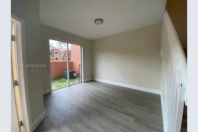 611 SW 107th Ave #1702, Pembroke Pines, FL 33025 - Photo 5