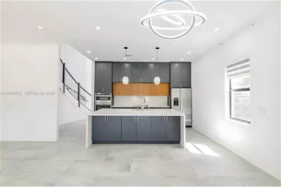 8900 NW 161st Ter, Miami Lakes, FL 33018 - Photo 5