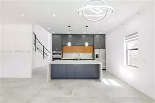 8900 NW 161st Terrace, Miami Lakes, FL 33018 - Photo 5