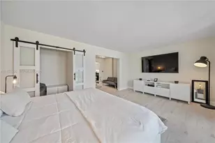 2301 Collins Ave, Miami Beach, FL 33139 - Photo 11