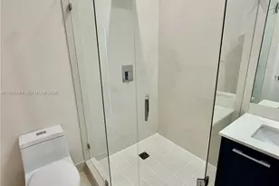 45 SW 9th St, Miami, FL 33130 - Photo 29