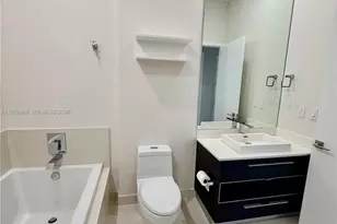 45 SW 9th St, Miami, FL 33130 - Photo 21