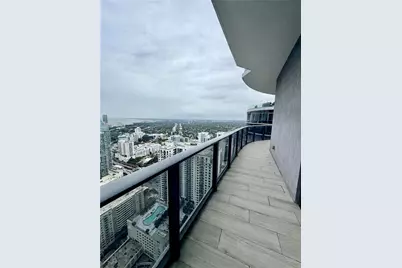 45 SW 9th St #4606, Miami, FL 33130 - Photo 13