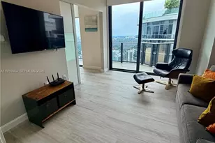 45 SW 9th St, Miami, FL 33130 - Photo 25