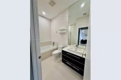 45 SW 9th St #4606, Miami, FL 33130 - Photo 19