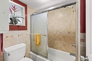 9495 Evergreen Pl, Davie, FL 33324 - Photo 15