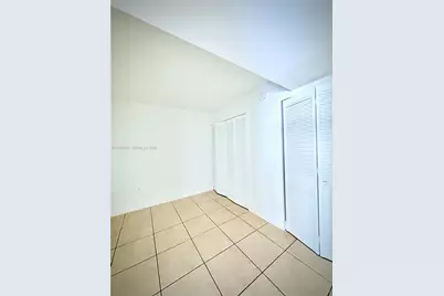 9310 Fontainebleau Blvd #203, Miami, FL 33172 - Photo 17