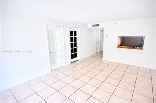 9310 Fontainebleau Blvd, Miami, FL 33172 - Photo 11
