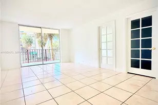 9310 Fontainebleau Blvd, Miami, FL 33172 - Photo 9