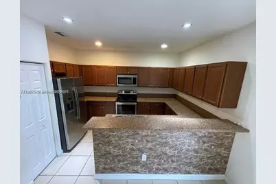 15071 SW 116th St, Miami, FL 33196 - Photo 5