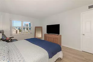 401 Golden Isles Dr, Hallandale Beach, FL 33009 - Photo 11